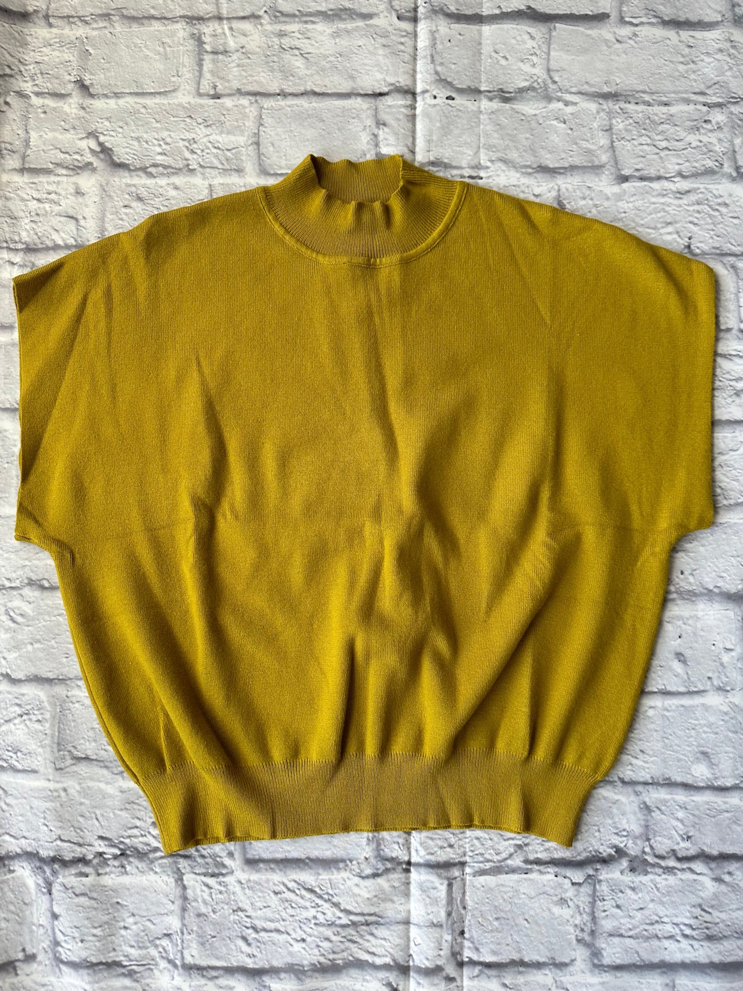 Short Sleeve Knit Top- Pistachio